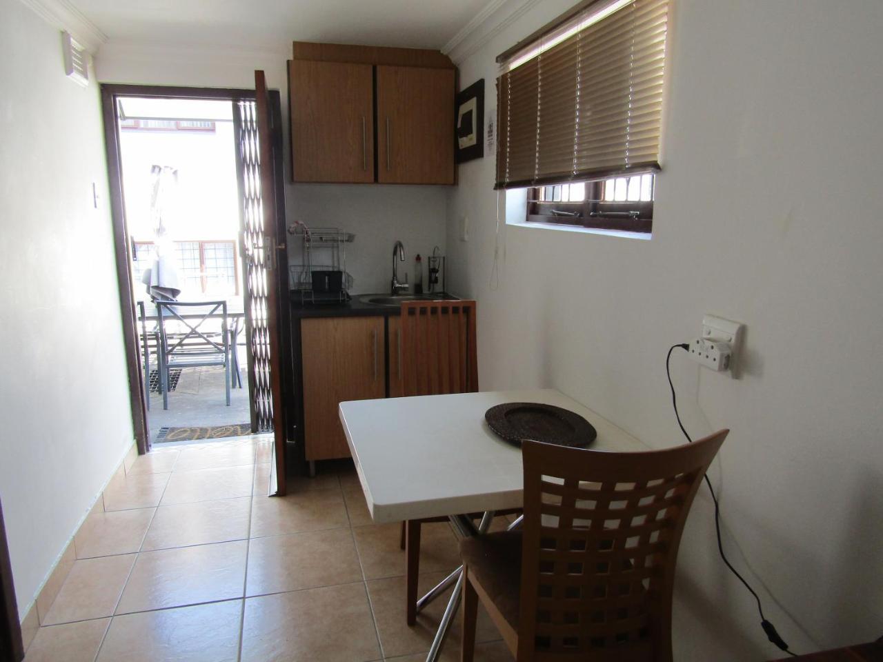 Buckleigh Guesthouse Дърбан Екстериор снимка